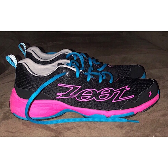 Zoot Sports 🏃🏼‍♀️ ‘Banyan’ Sneakers - Picture 3 of 8